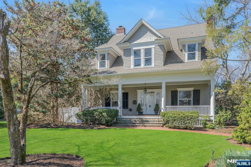 200 Lincoln Avenue