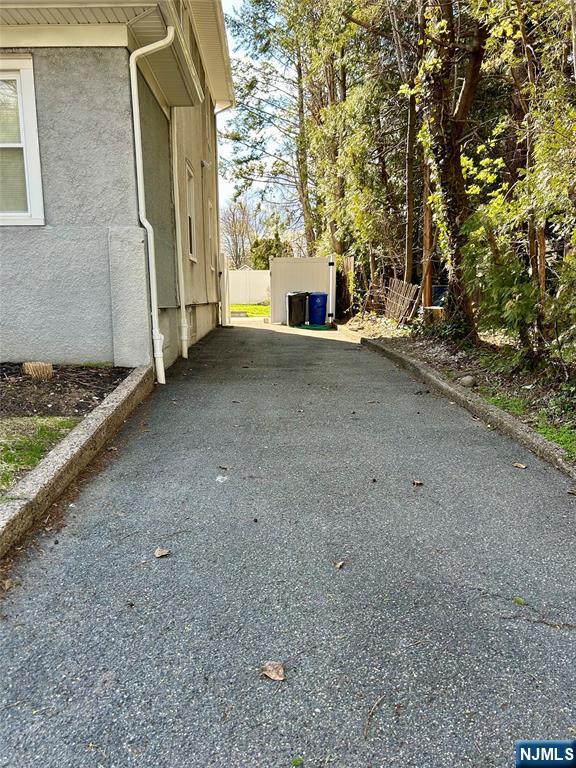 22 Walter Hammond Place 1