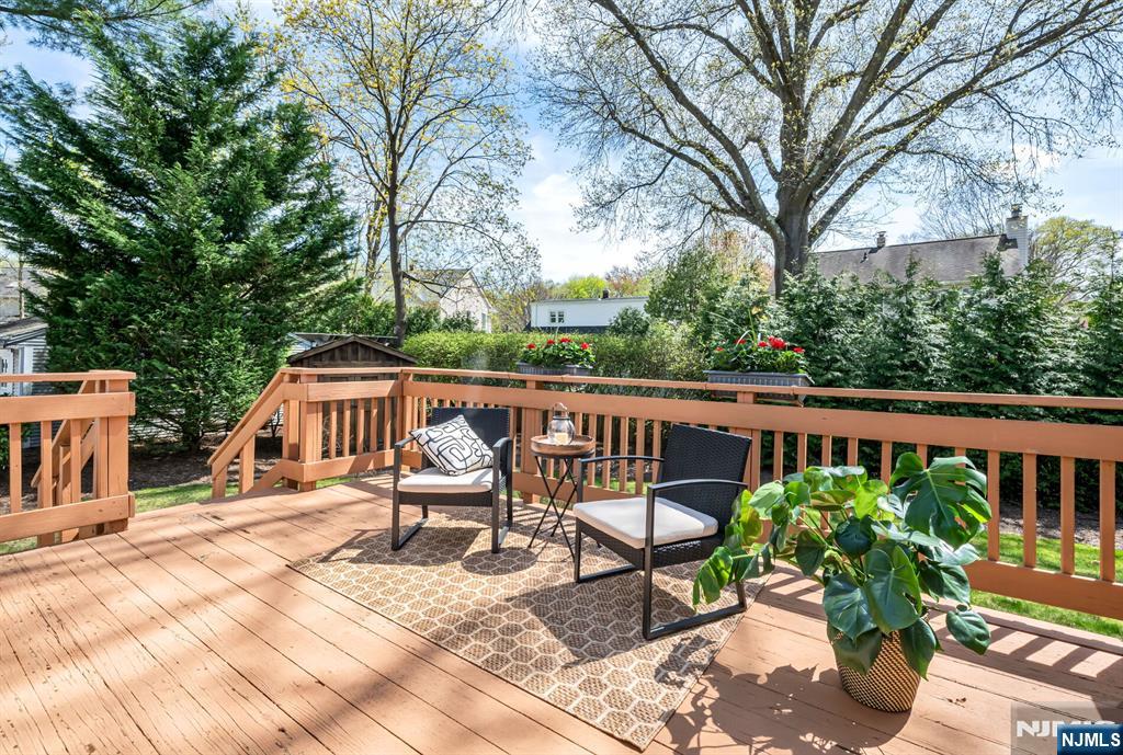 731 Midwood Road