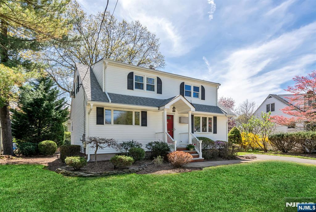 731 Midwood Road