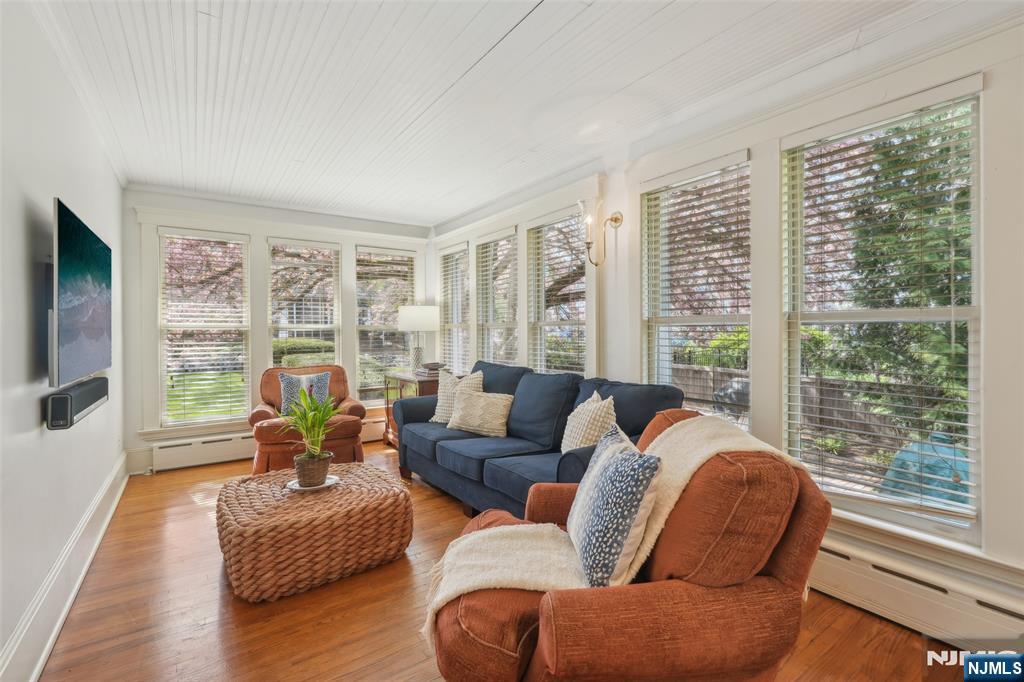 348 Prospect Street