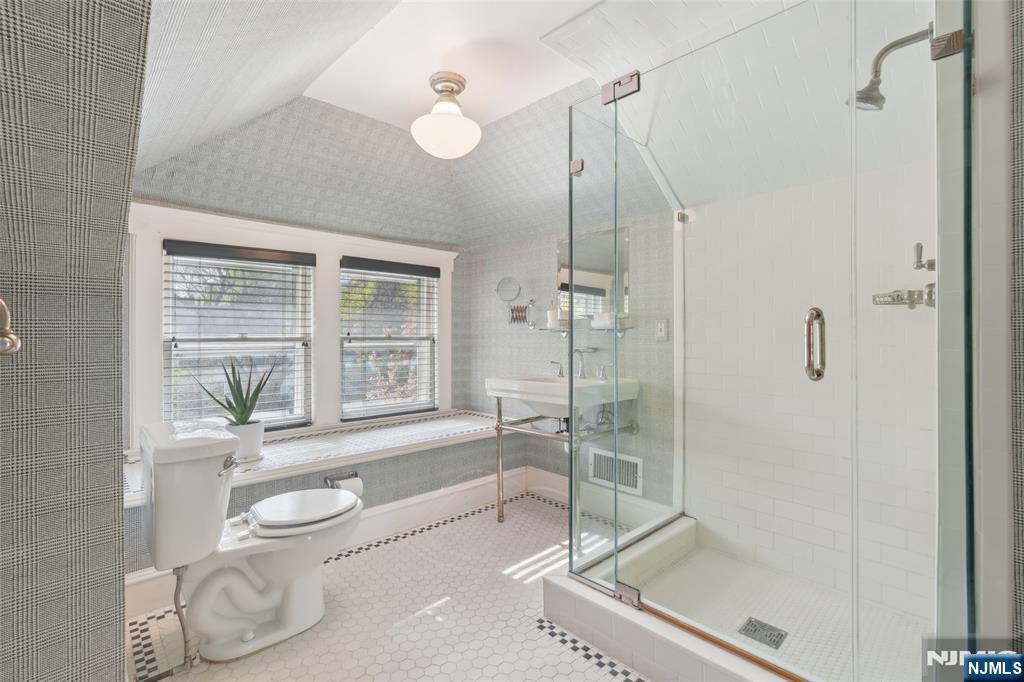 348 Prospect Street