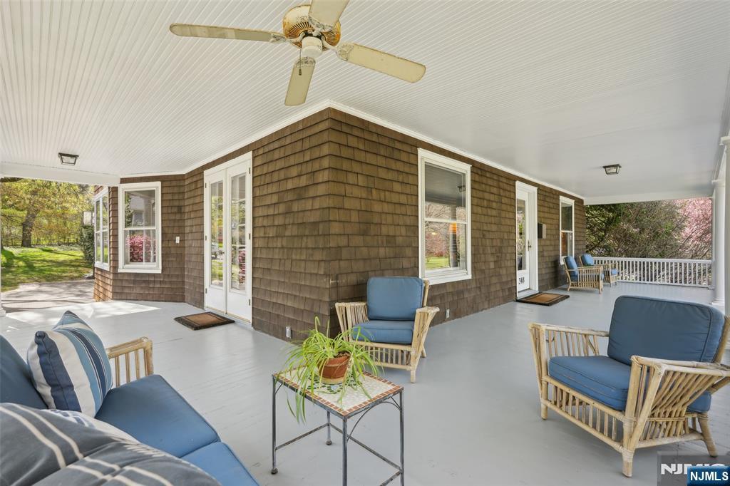 348 Prospect Street