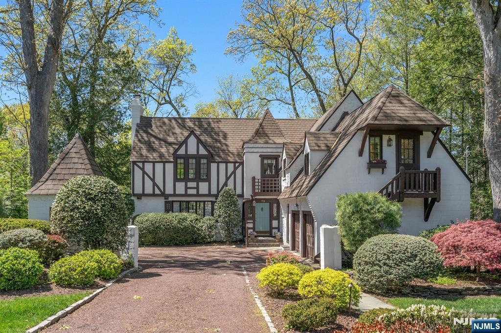 732 Parsons Road