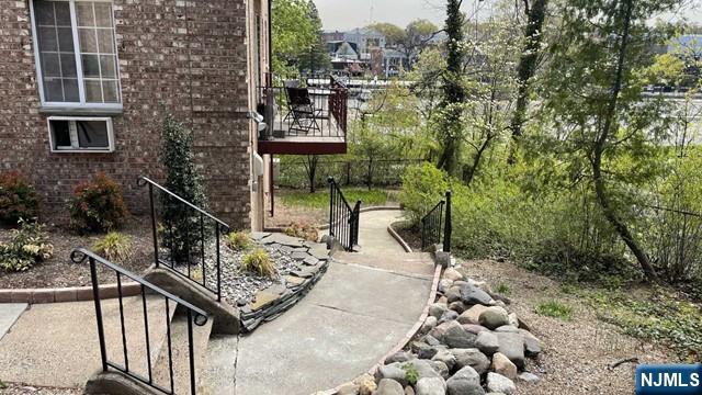27-33 Corsa Terrace 10B