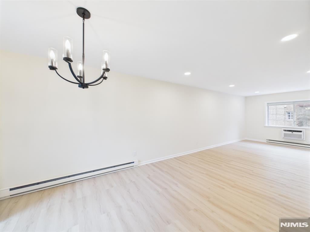 27-33 Corsa Terrace 10B