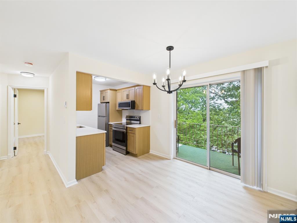 27-33 Corsa Terrace 10B