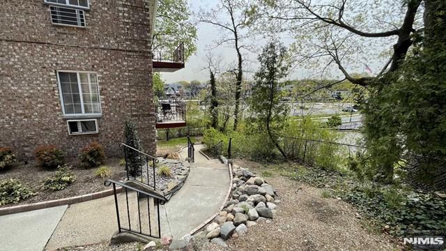 27-33 Corsa Terrace 10B