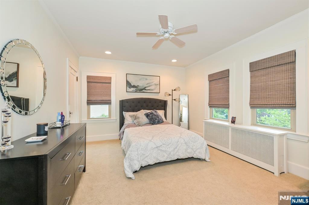 18 Warren Place