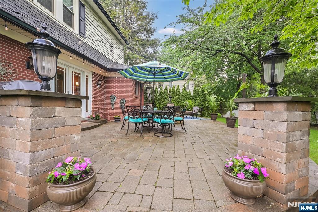 18 Warren Place