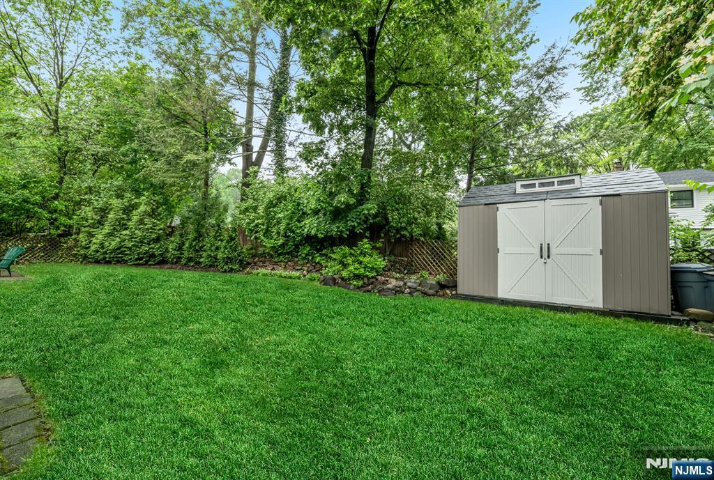 960 Andover Terrace