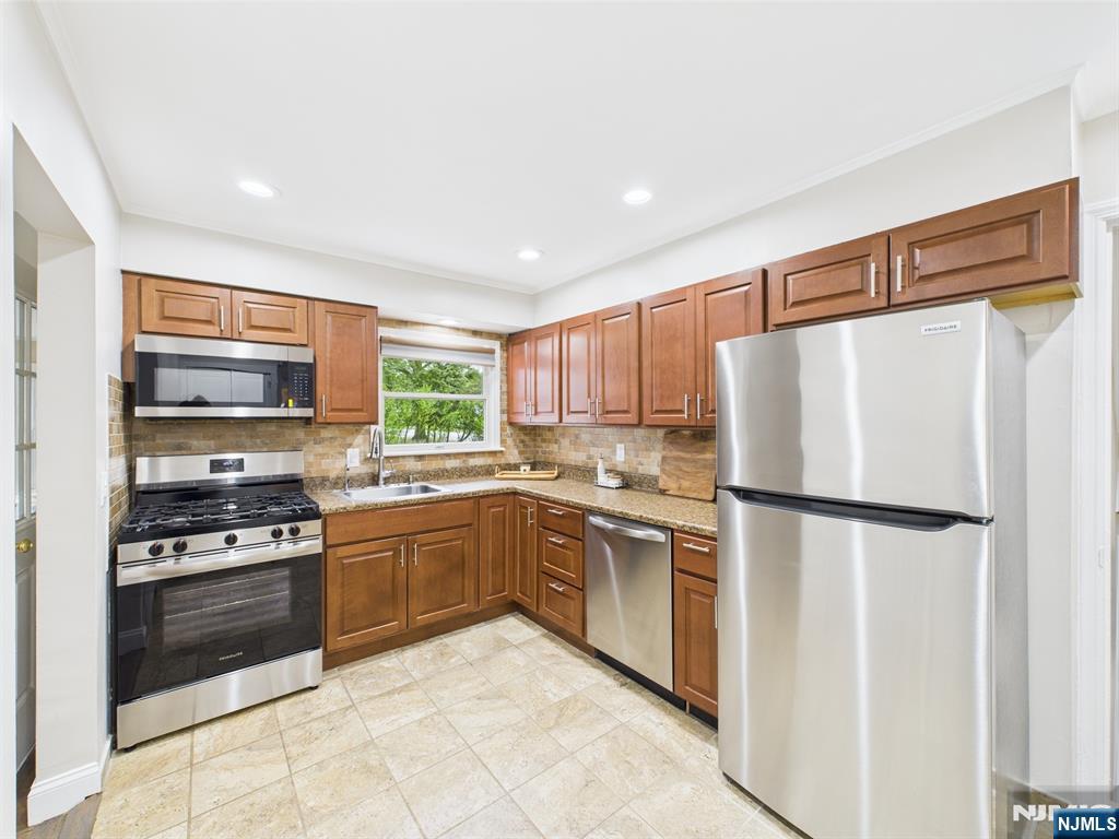440 Albin Court