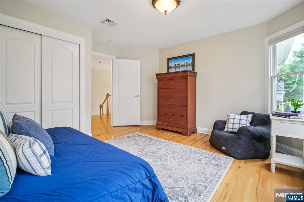 519 Laurel Road