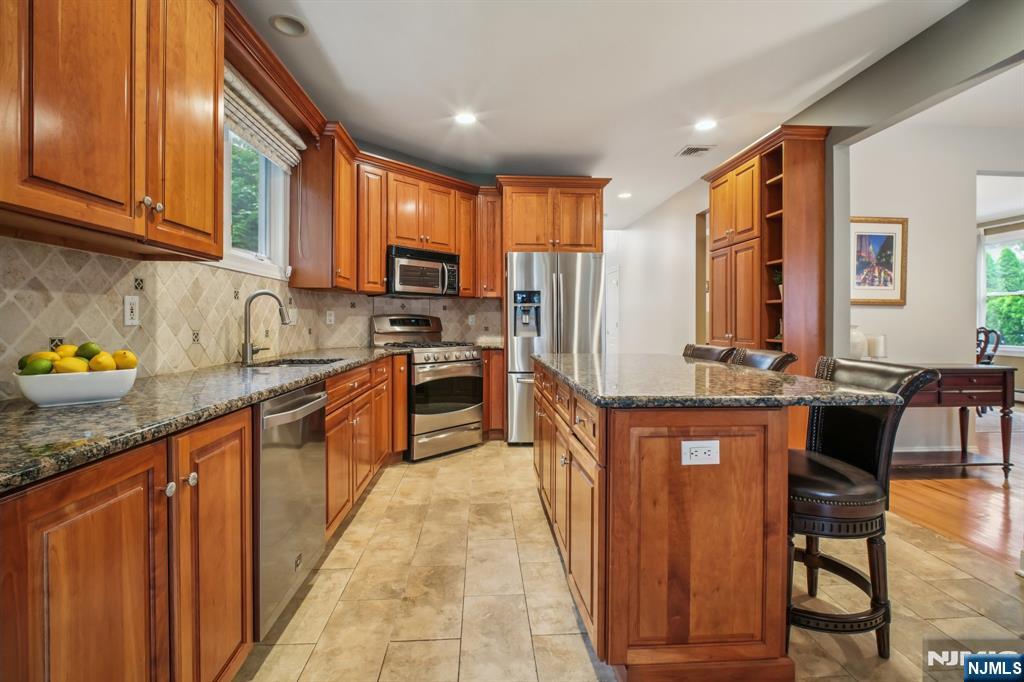 519 Laurel Road