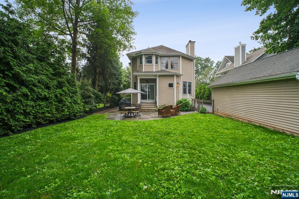 519 Laurel Road