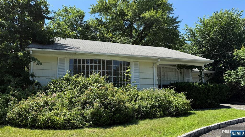 208 Maple Avenue