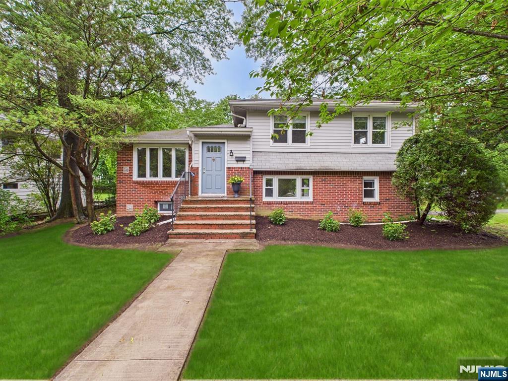 440 Albin Court
