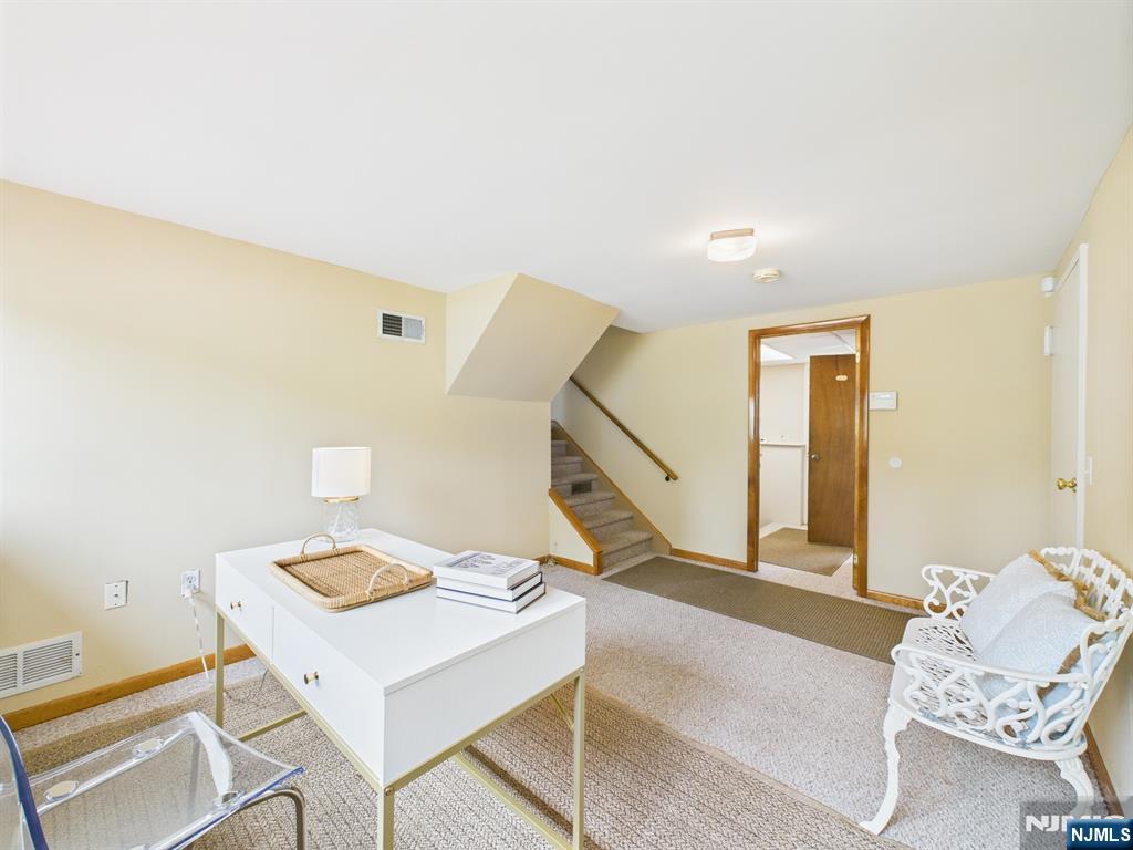 659 Swathmore Lane