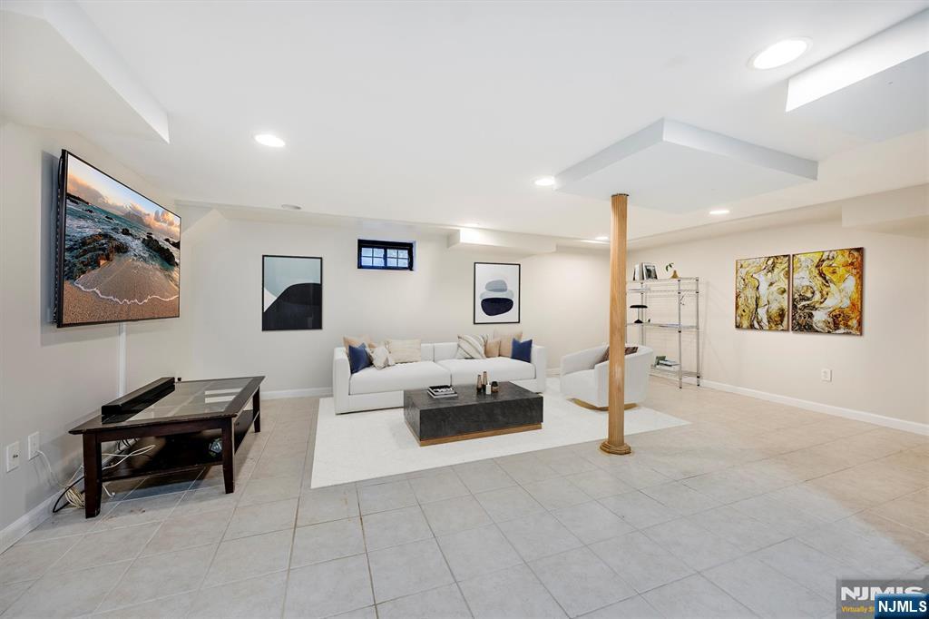 19 Harding Road