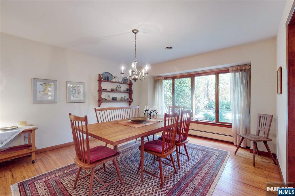 7 Birchwood Lane