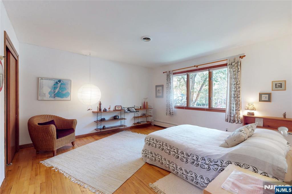 7 Birchwood Lane