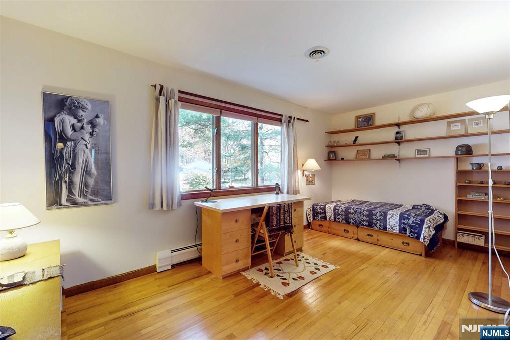7 Birchwood Lane