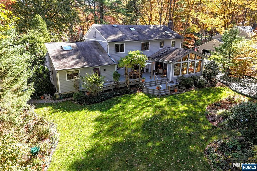 7 Birchwood Lane