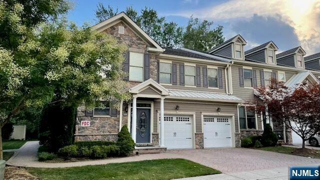 1002 Whitney Lane