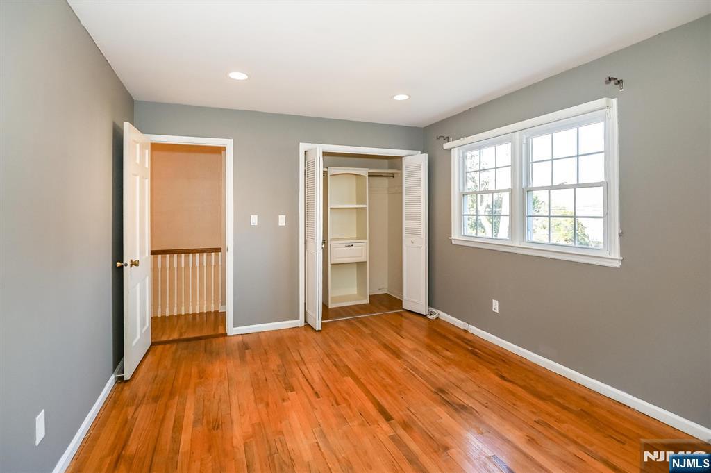 595 Colonial Road
