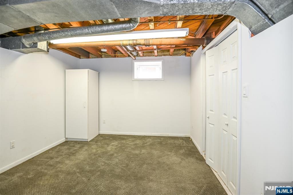 595 Colonial Road