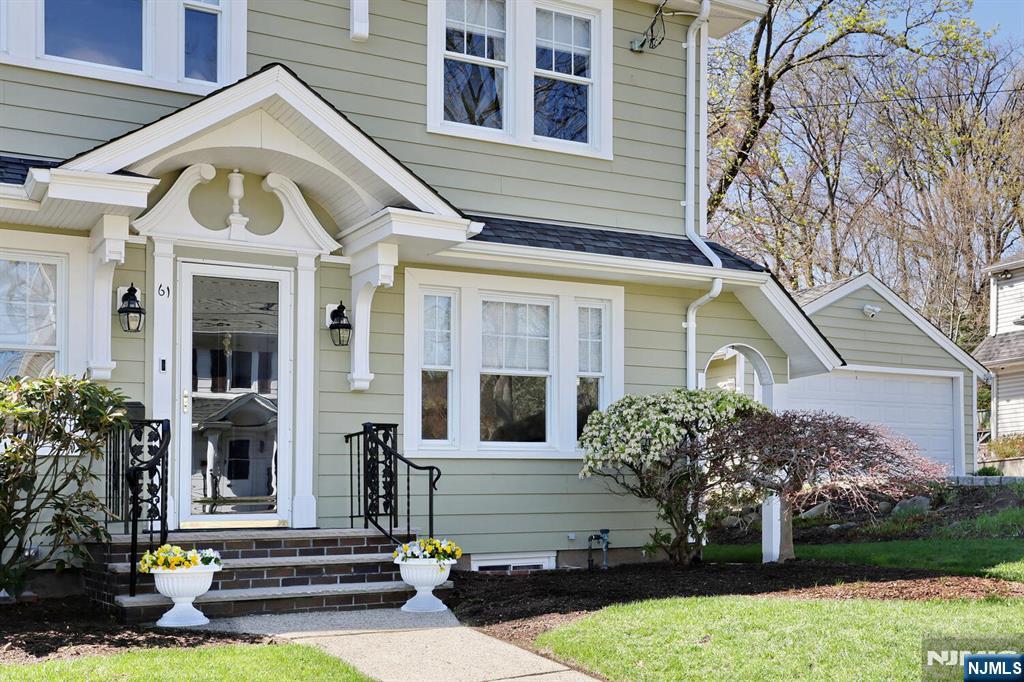 61 Fairview Avenue