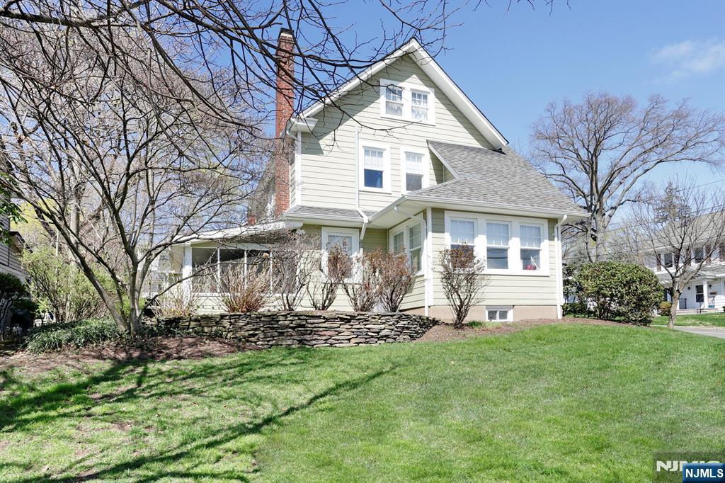 61 Fairview Avenue