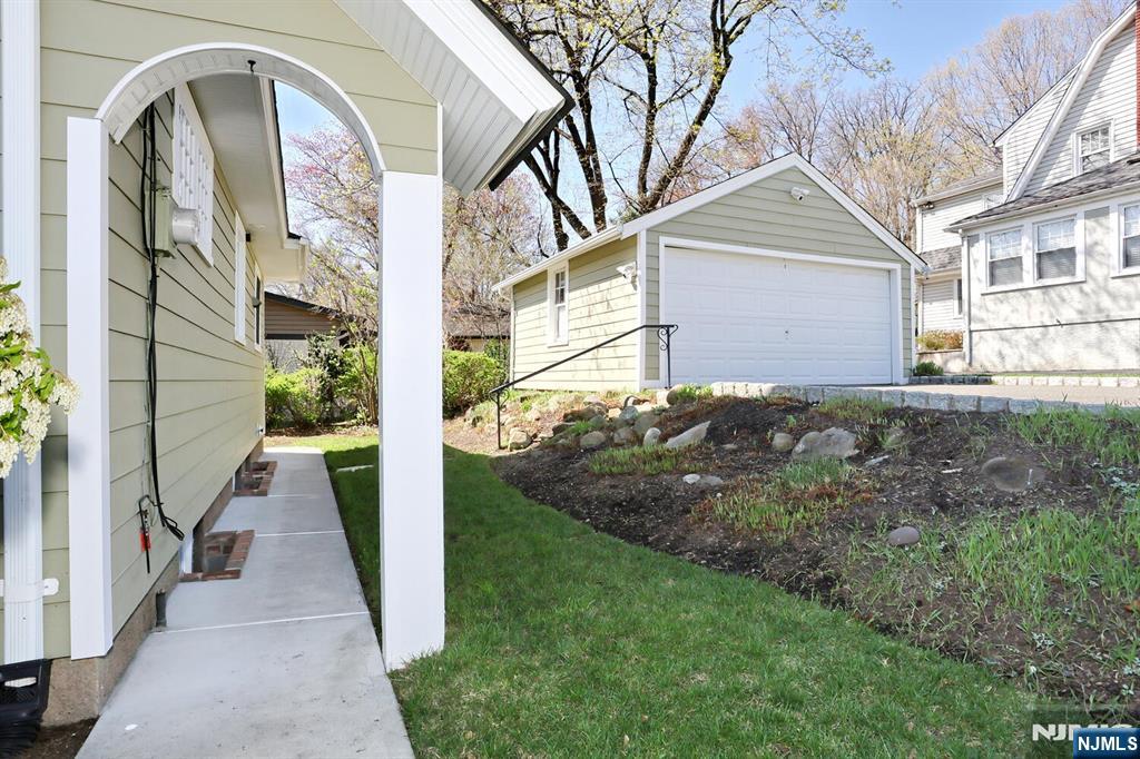61 Fairview Avenue