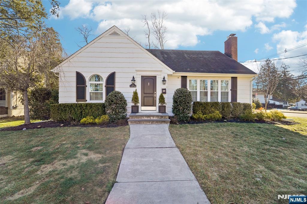 118 Lakewood Avenue