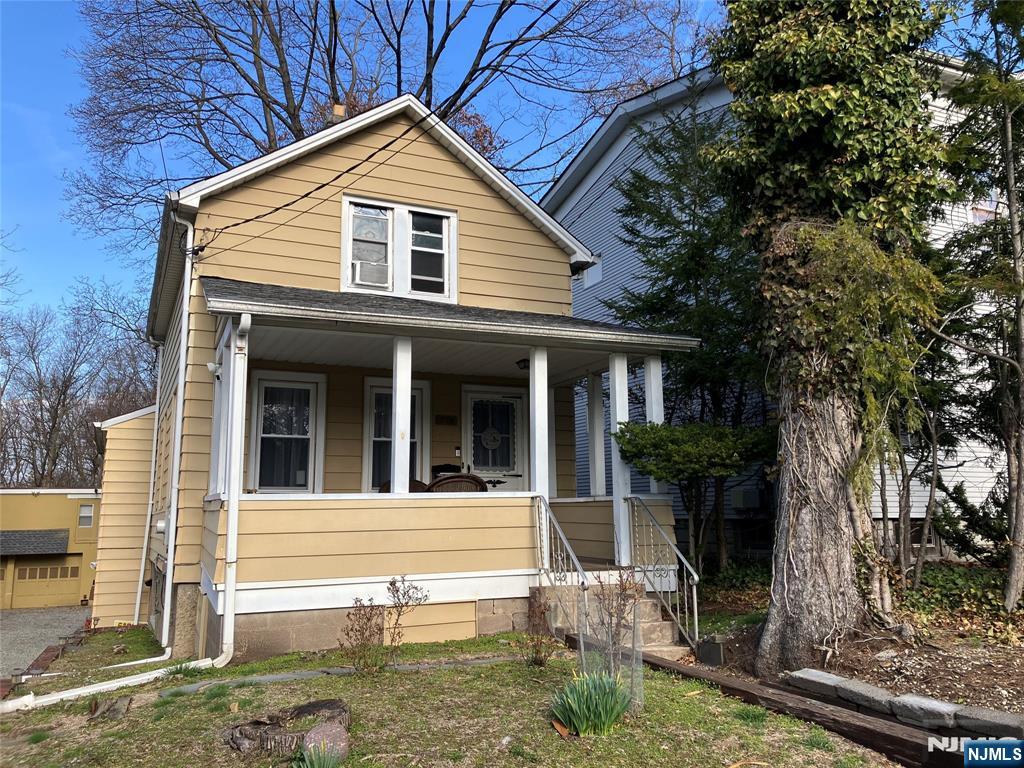 374 Broad Street