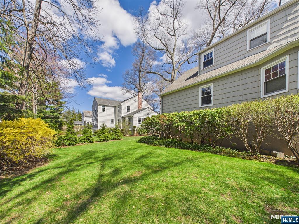 808 Parsons Road