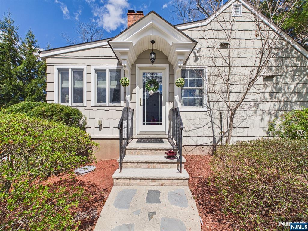 808 Parsons Road