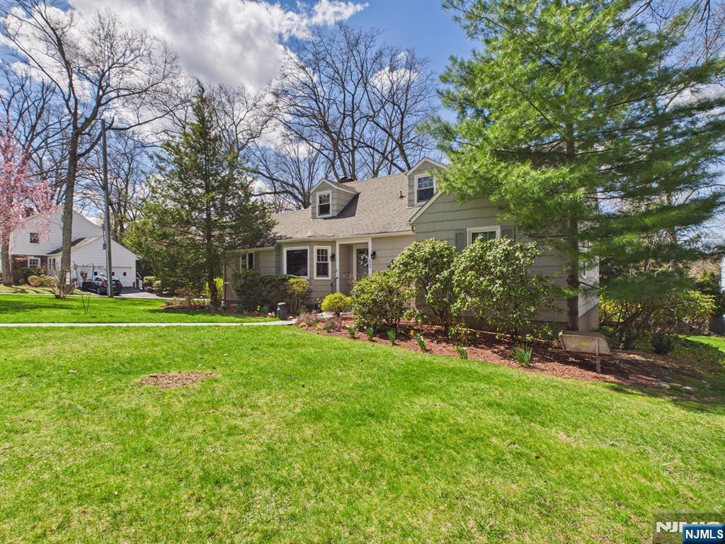 808 Parsons Road