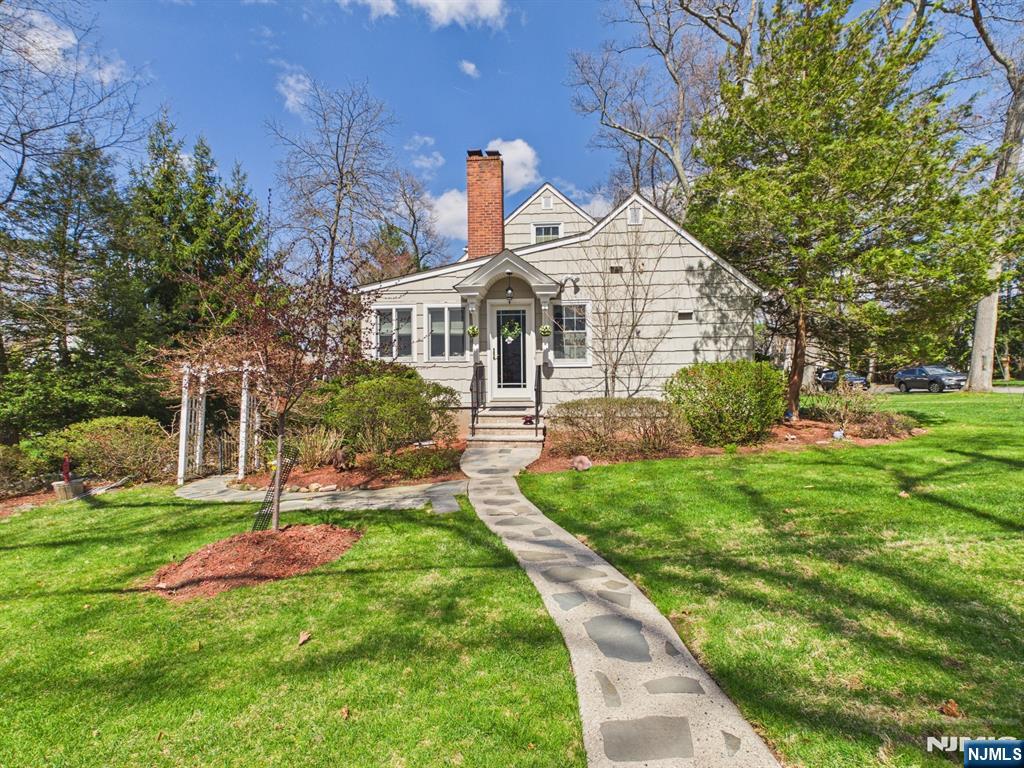 808 Parsons Road