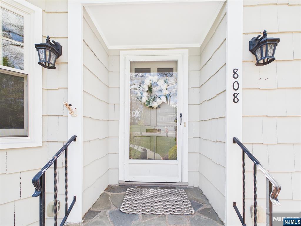 808 Parsons Road