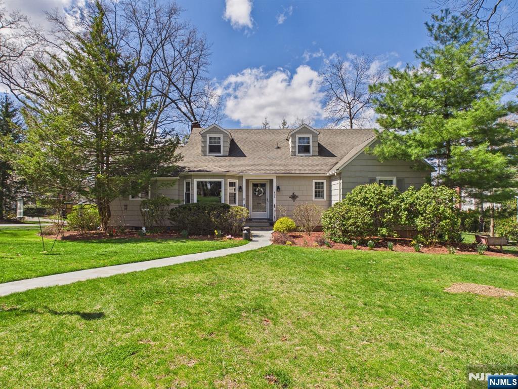 808 Parsons Road