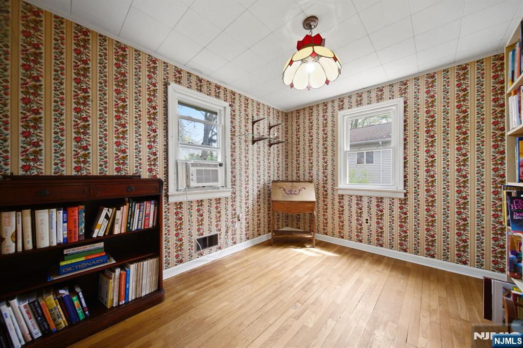 34 Zimmer Avenue
