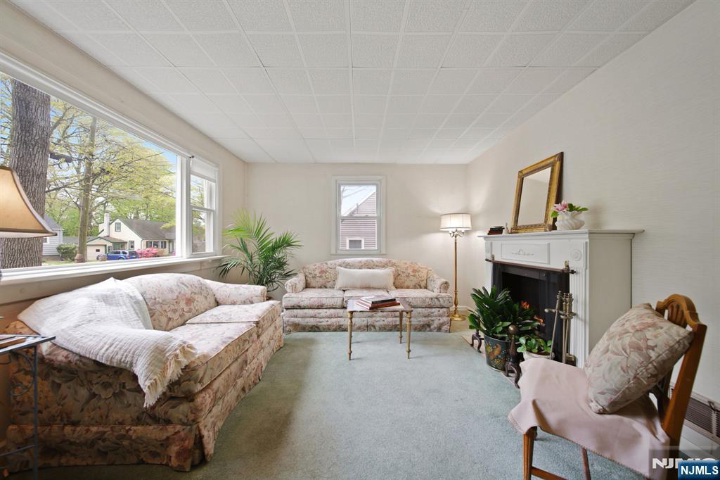 34 Zimmer Avenue