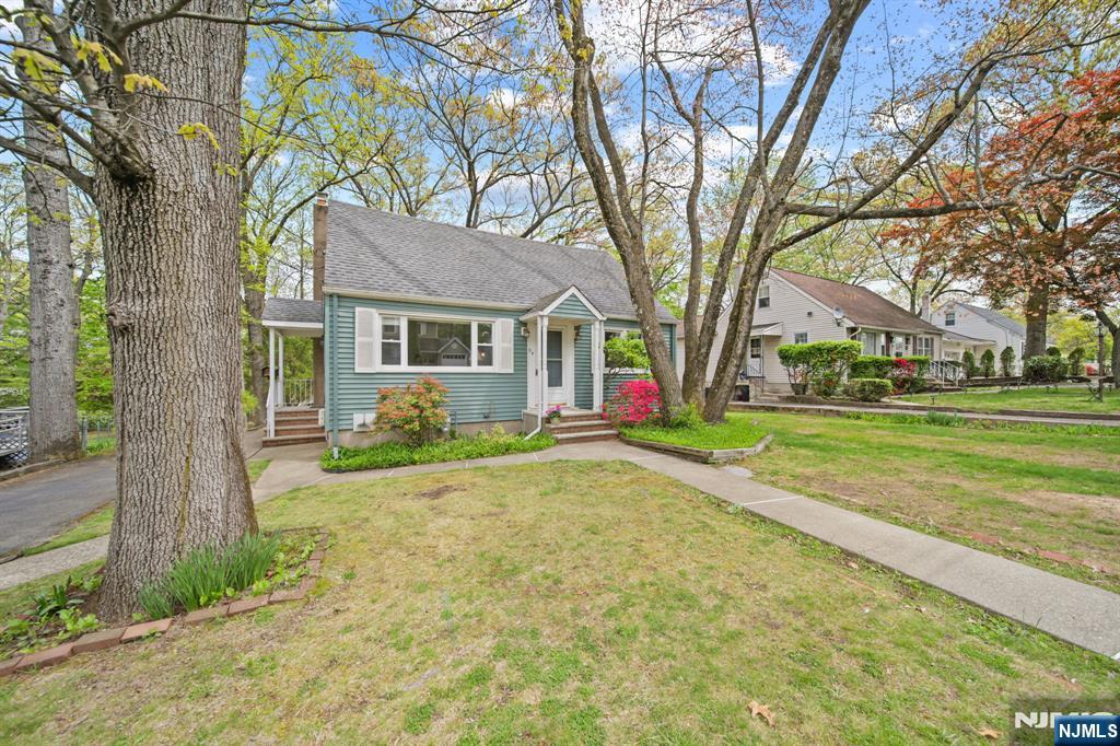 34 Zimmer Avenue