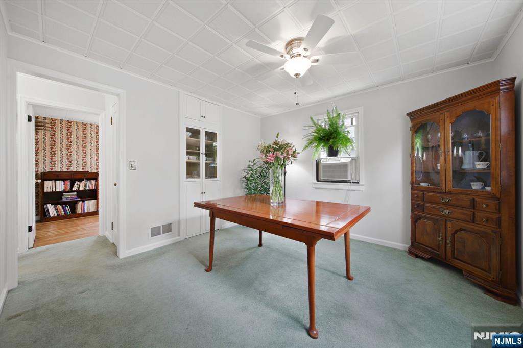 34 Zimmer Avenue