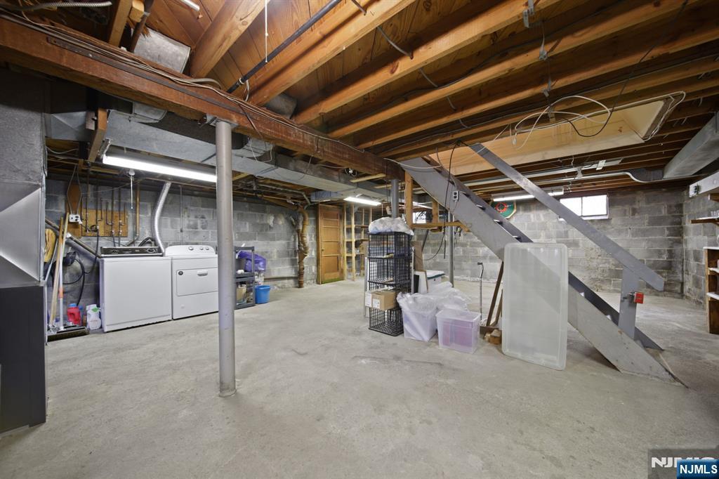 34 Zimmer Avenue