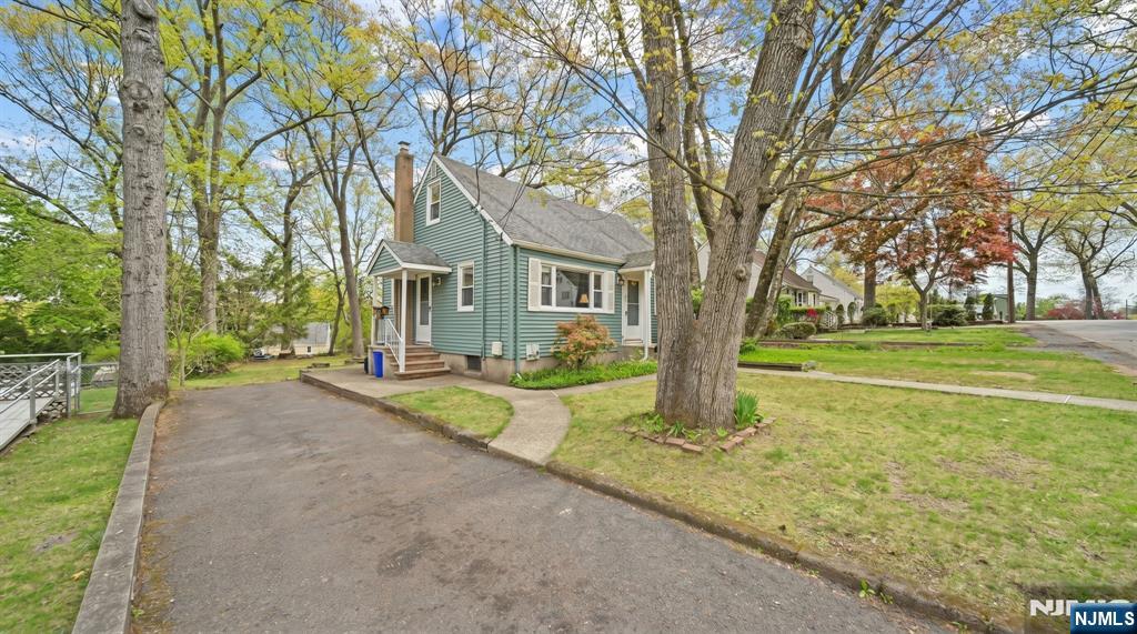 34 Zimmer Avenue