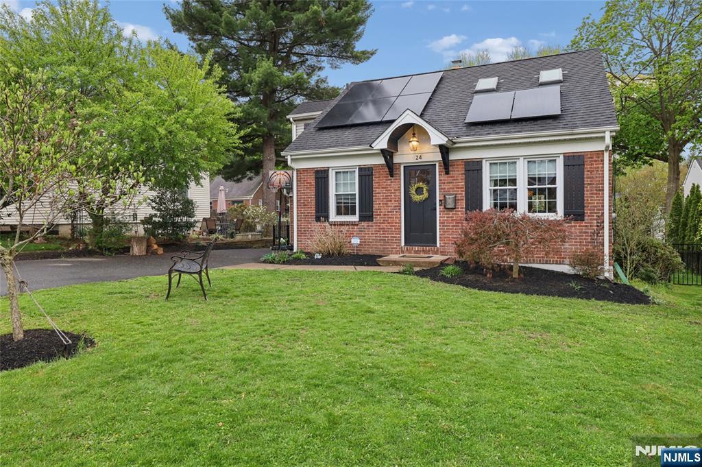 24 N Crest Drive