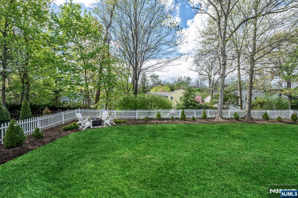 280 Eldon Court
