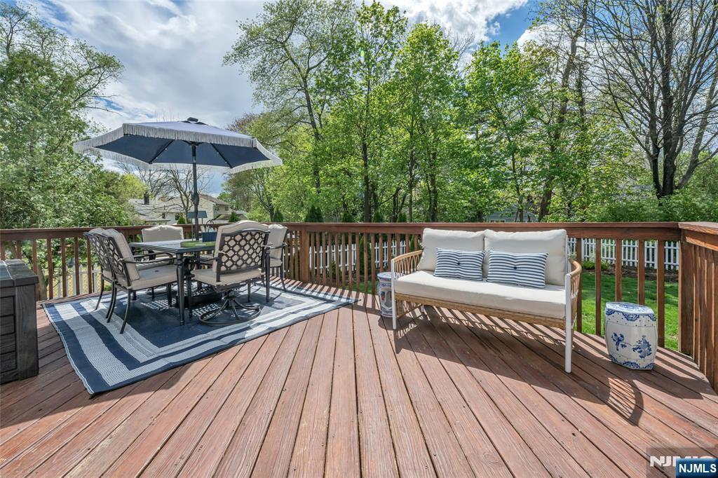 280 Eldon Court